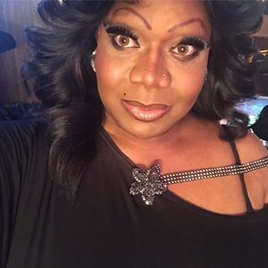 Meet your Posher, Latrone